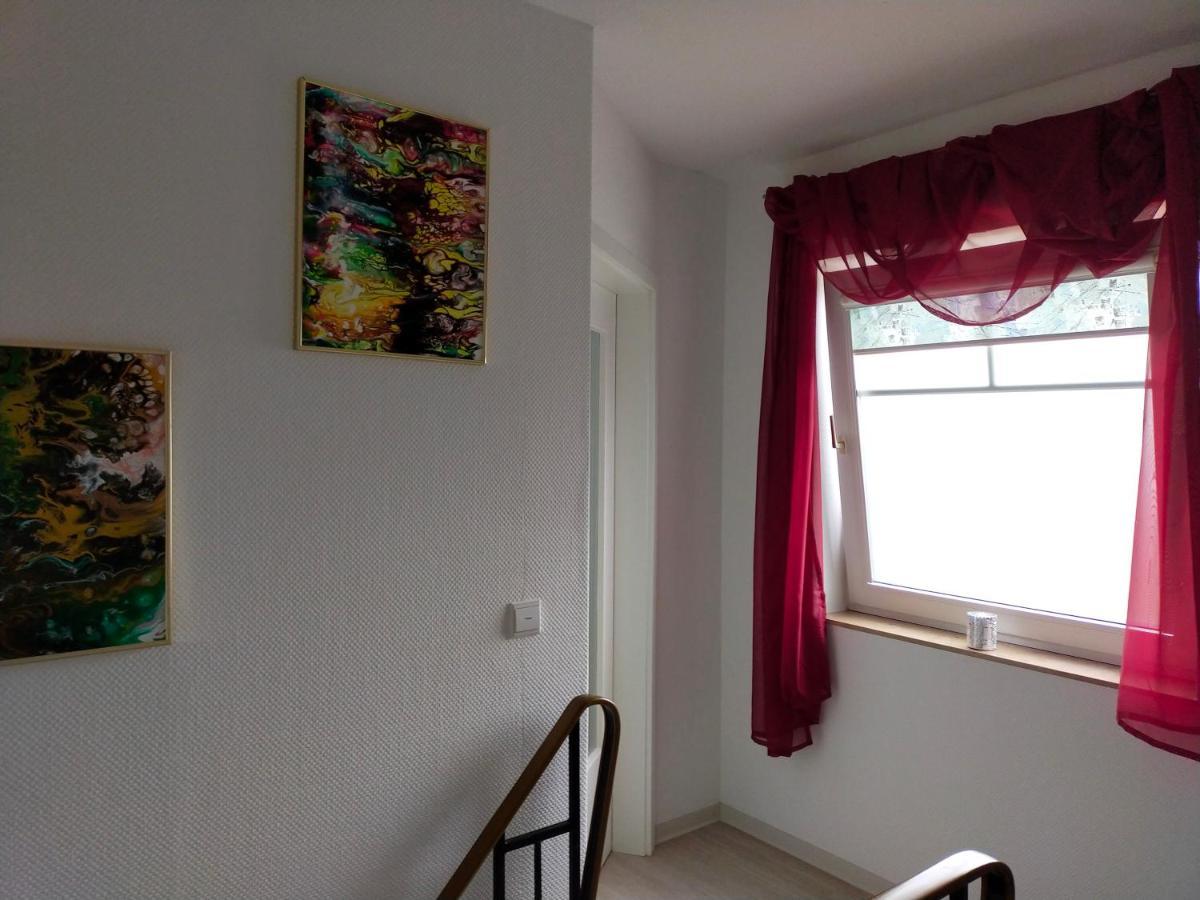 Exklusive Fewo Papenburg Mit Terrasse & Beheiztem Wintergarten Bagian luar foto